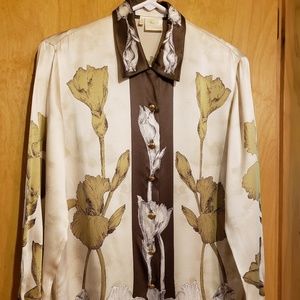 Beautiful Escada Ladies Blouse Size 36(6) Flowers
